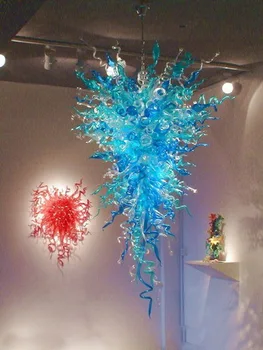 Grațios Moderne Floare Albastră Stil De Mână Cu Sufletul La Gură Candelabru Din Sticlă De Murano